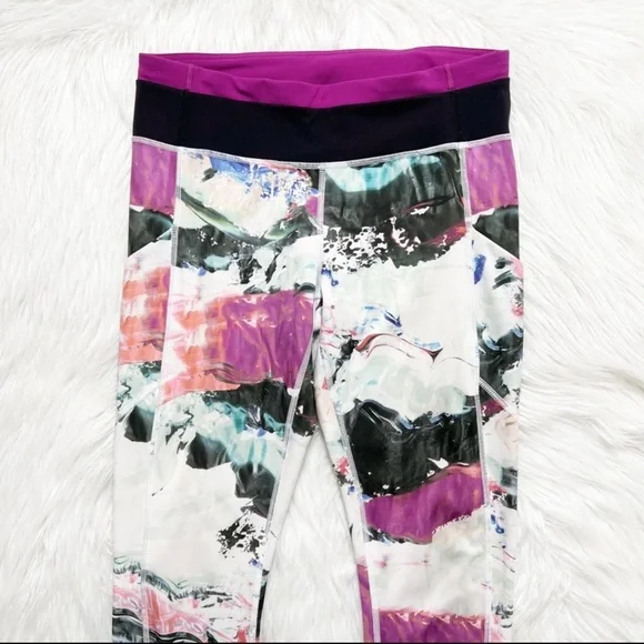 SOLD-Lululemon Printed Fuchsia and Black Watercolor Athletic Running Leggings - Picture 3 of 12